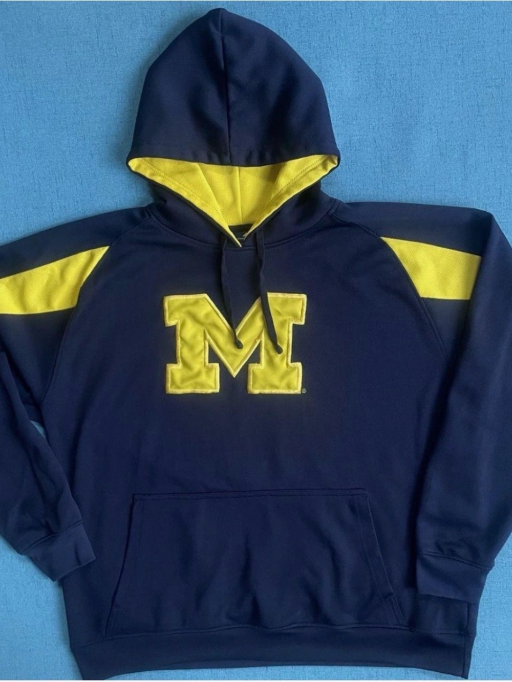 Pro Player U of M Maze & Blue Michigan Wolverines Hooded Sweatshirt XL